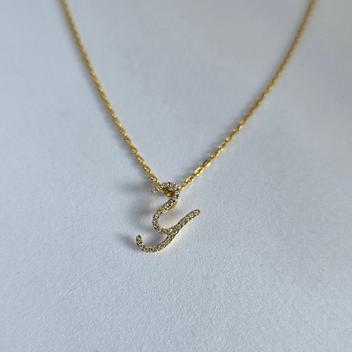 18ct Yellow Gold Natural Diamond Initial Y