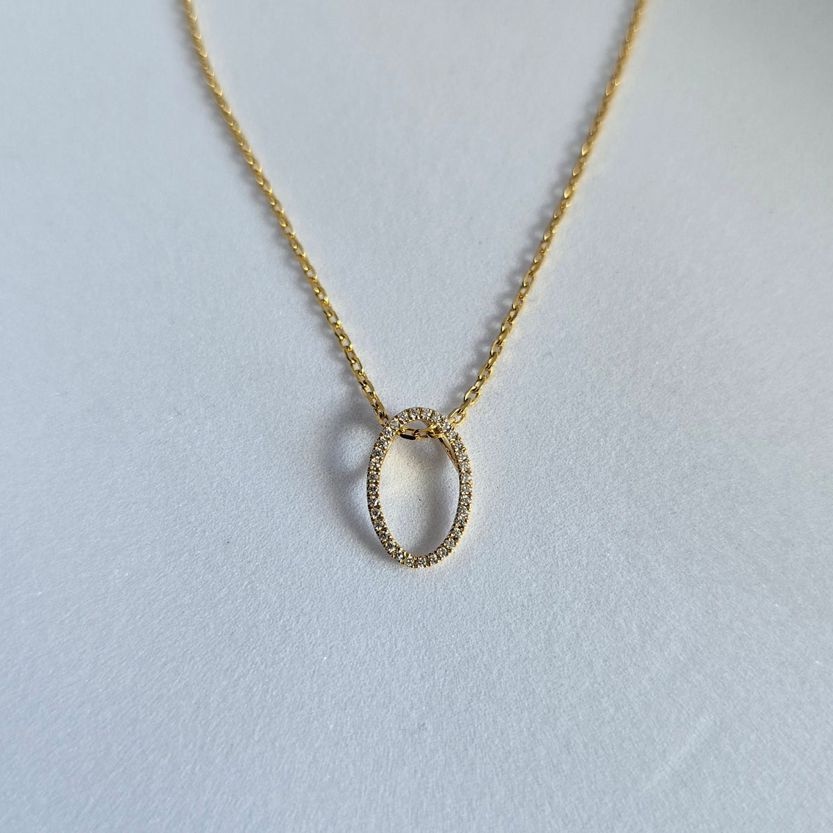 18ct Yellow Gold Natural Diamond Initial O