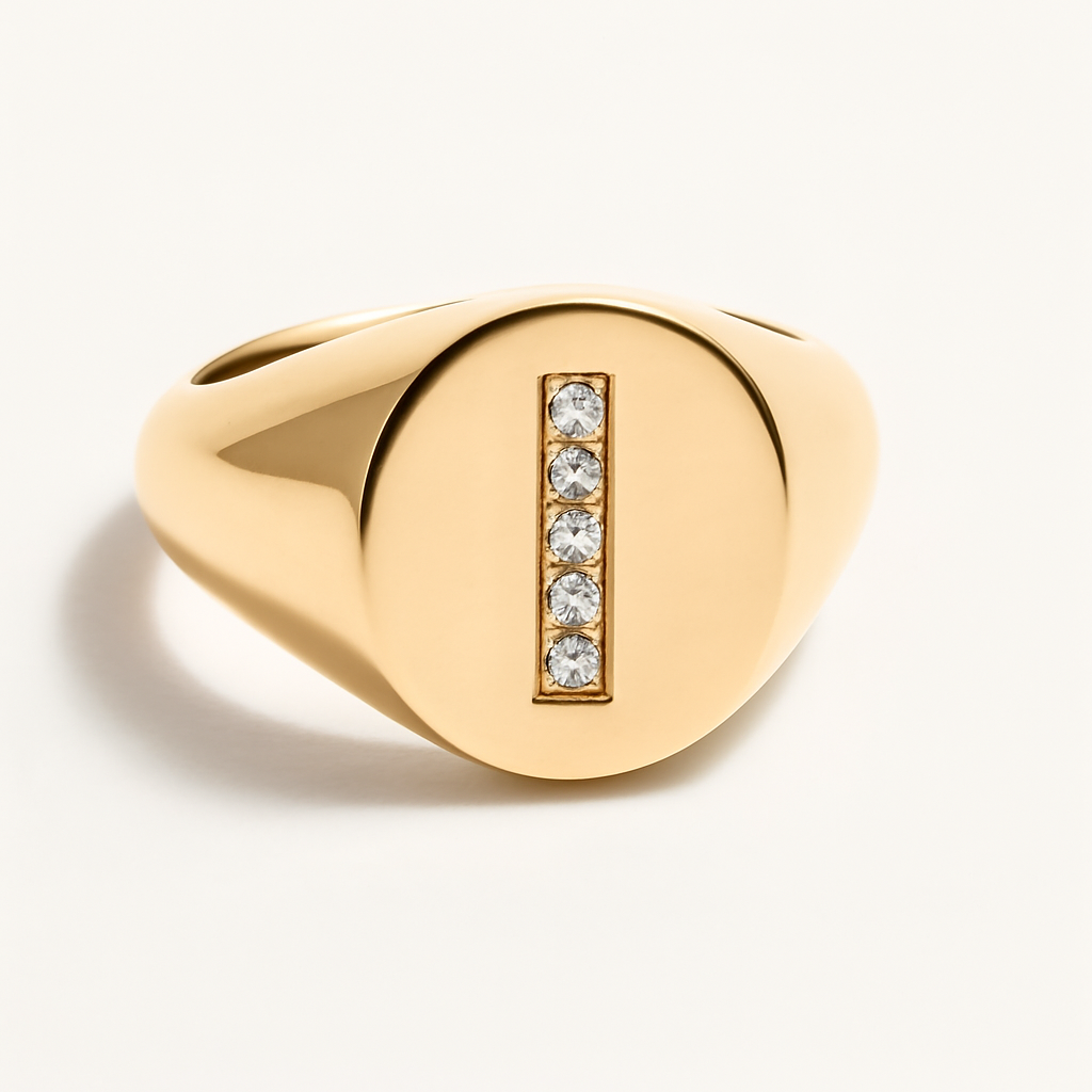"I" 9ct yellow gold diamond set initial I signet ring