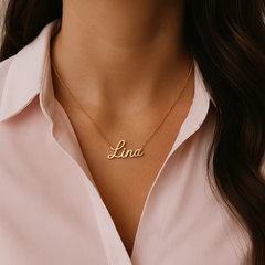 Fine Delicate name pendant