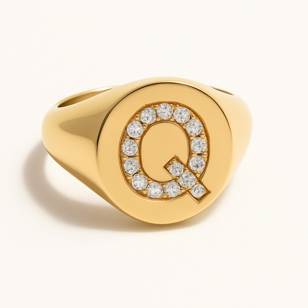 "Q" 9ct yellow gold diamond set initial Q signet ring